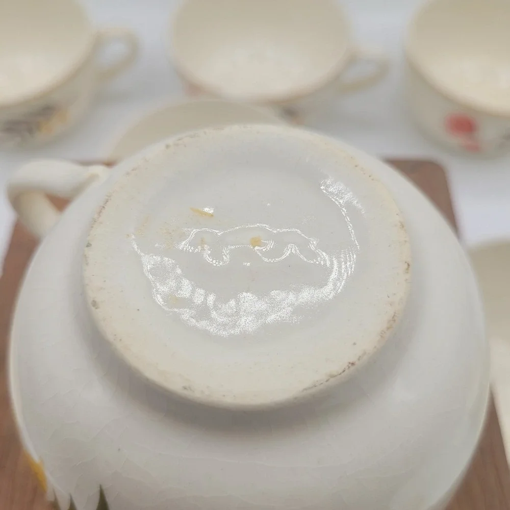 Vintage Unmarked USA Tea Cups‎ Coffee Cups White with Floral Print (10)